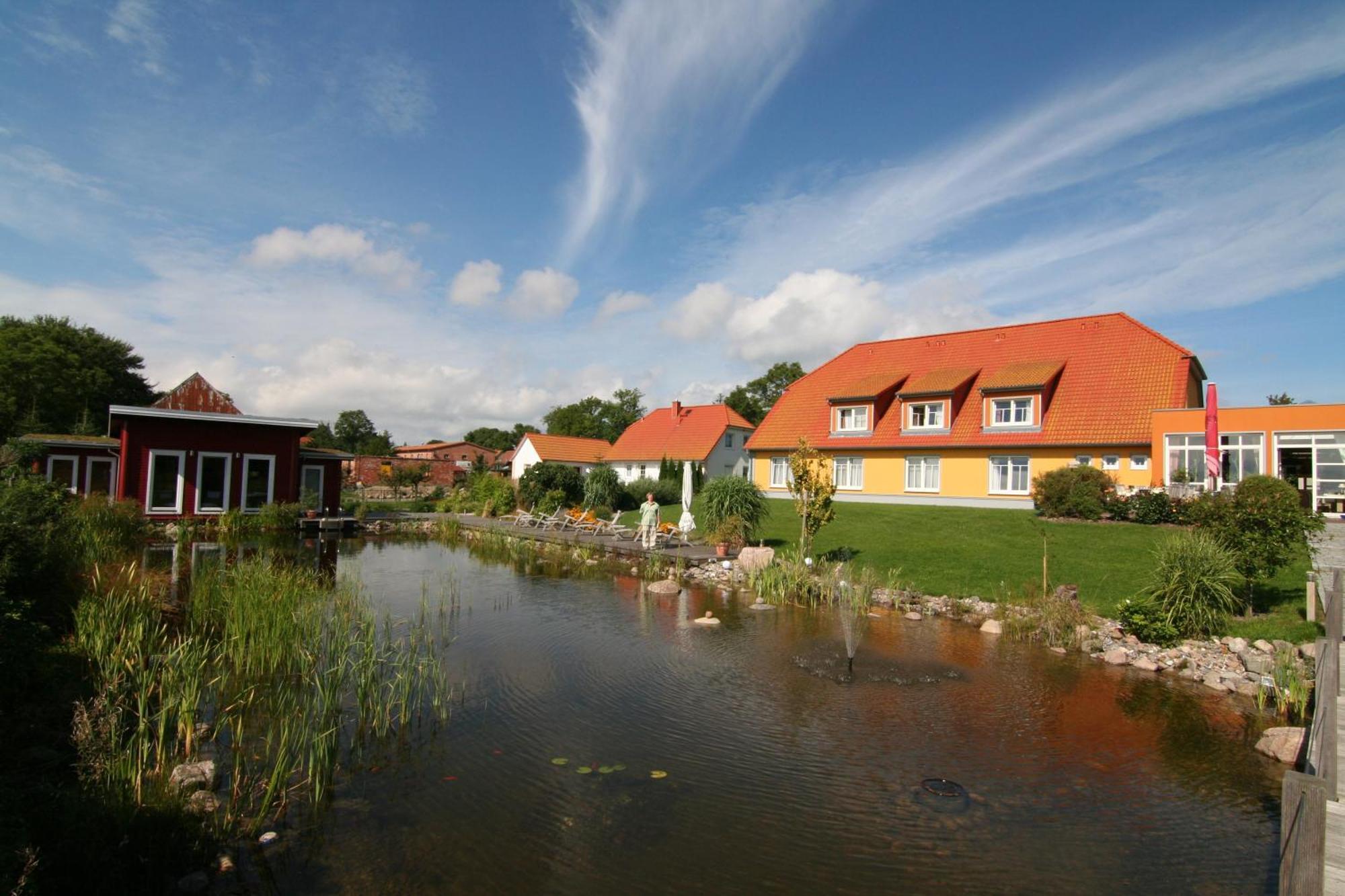 Hotel&Restaurant Zum Kap Arkona Putgarten Bagian luar foto